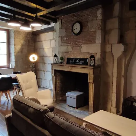 102 Duplex Familial De Charme Avec Colombages En Immersion Historique Et Confort Au Coeur De La Ville Bourges Exterior photo