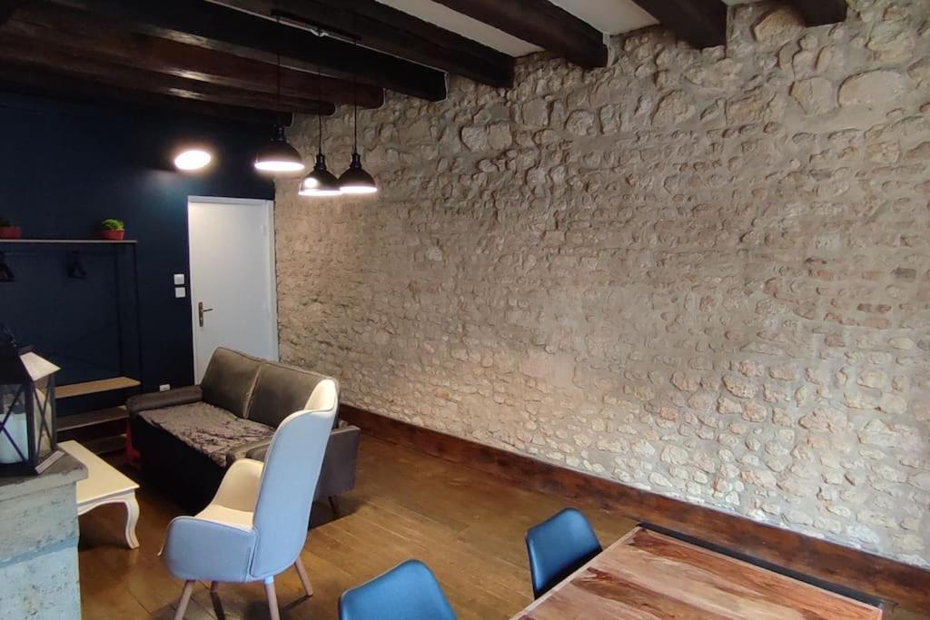 102 Duplex Familial De Charme Avec Colombages En Immersion Historique Et Confort Au Coeur De La Bourges